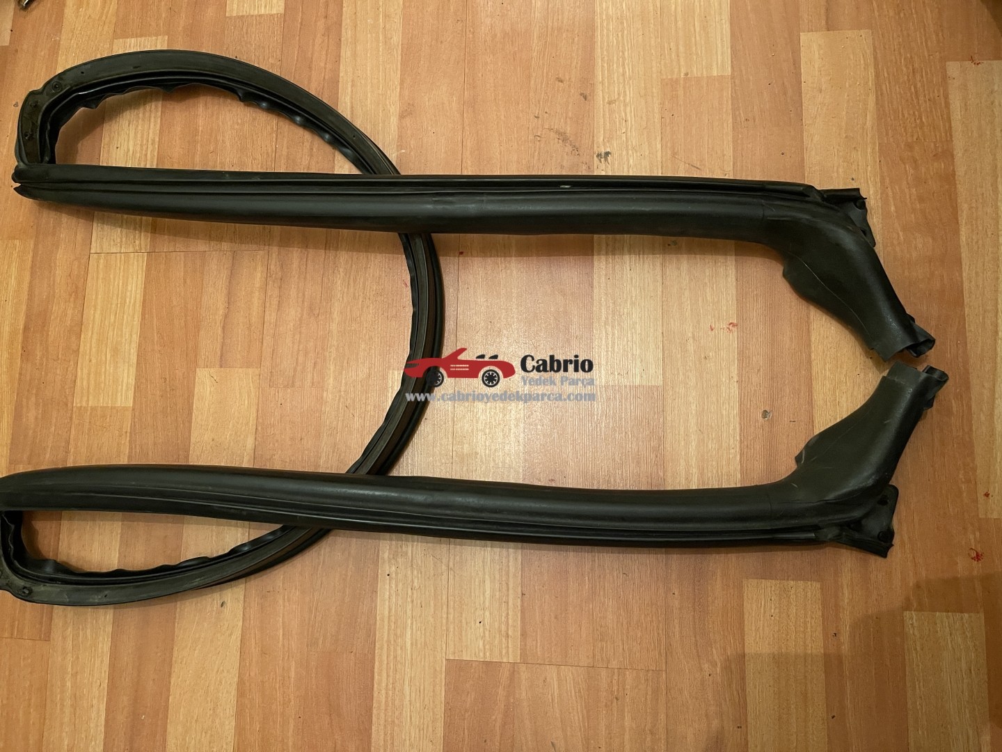 PEUGEOT 207CC CABRİO UYUMLU ORJİNAL TENTE HARDTOP ÖN CAM FİTİL ÖN DİREK A FİTİL ÇIKMA TEMİZ 