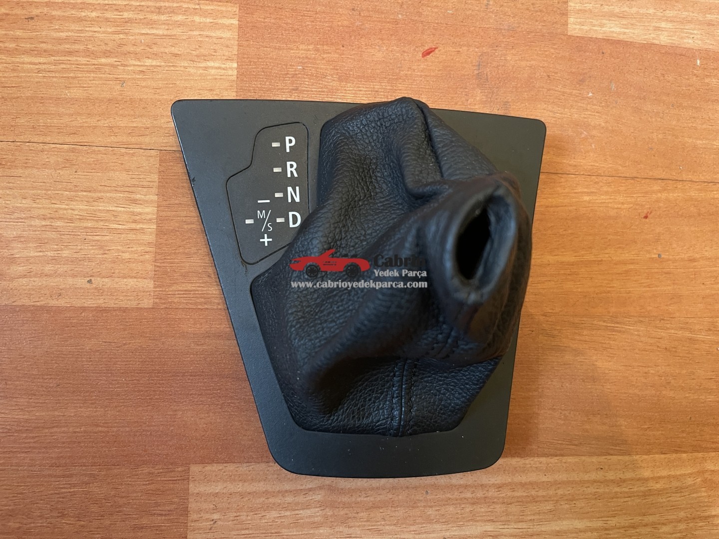 BMW X3 E83 OTOMATİK VİTES ÇERÇEVESİ KÖRÜĞÜ BERABER ÇIKMA ORJİNAL TEMİZ 