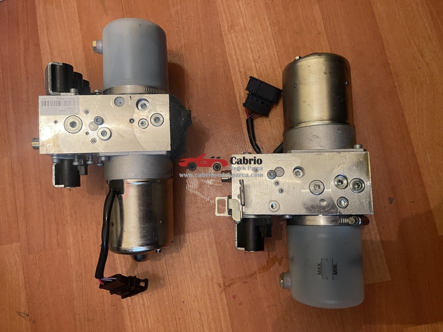 BMW Z4 E89 CABRİO UYUMLU TEMİZ HARDTOP TENTE POMPASI ORJİNAL ÇIKMA 