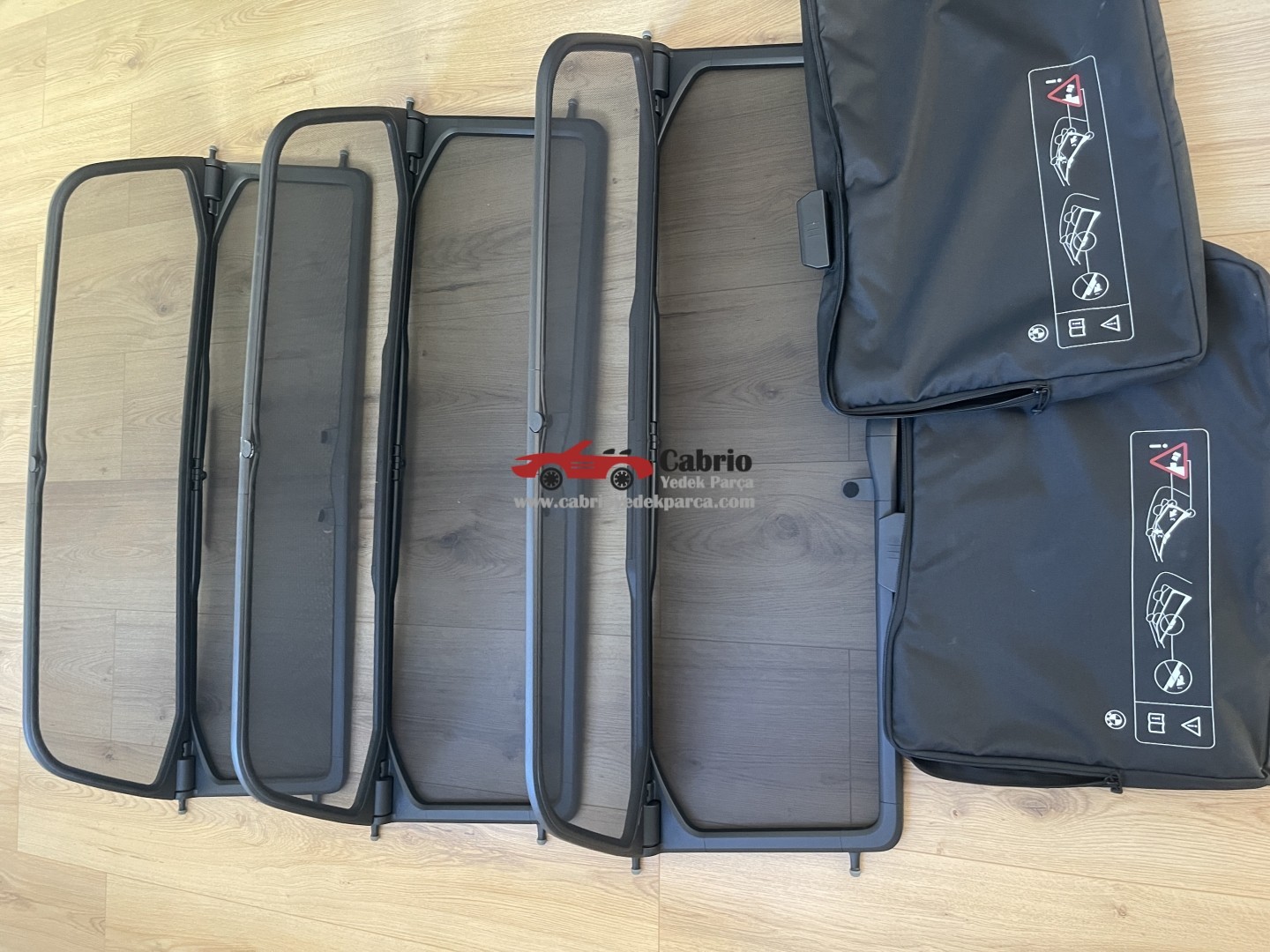 BMW YENİ KASA 4 SERİSİ CABRİO G23 G83 M4 SERİLERİNE UYUMLU ORJİNAL SİNEKLİK RÜZGARLIK ÇIKMA TEMİZ HATASIZ SIFIR GİBİ ÇANTALI 