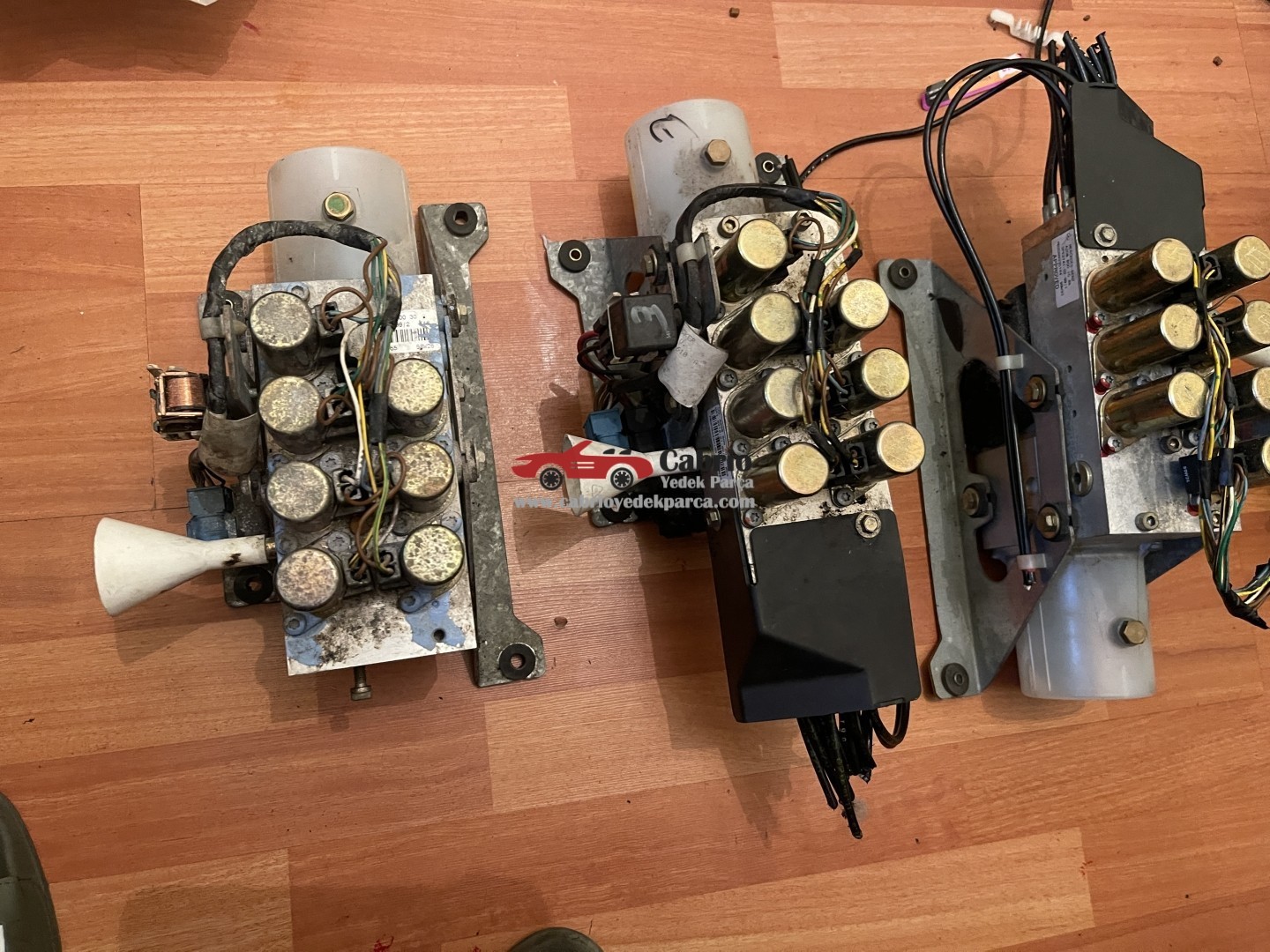 MERCEDES W208 CABRİO CLK UYUMLU ORJİNAL TENTE HİDROLİK POMPASI ÇIKMA TEMİZ