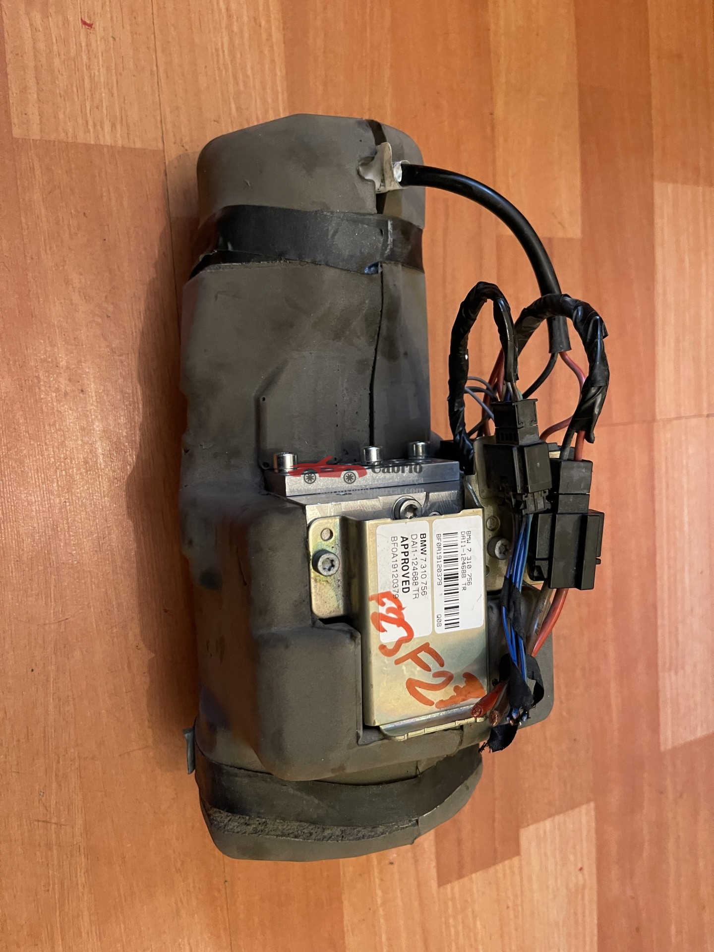 BMW 2 KASA SERİ 218İ 235İ 220İ 225D CABRİO BMW F23 UYUMLU ORJİNAL TENTE MOTORU ÇIKMA TEMİZ